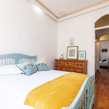 Risso - Comfortable 3 Bedrooms With Balcony Nice Bagian luar foto