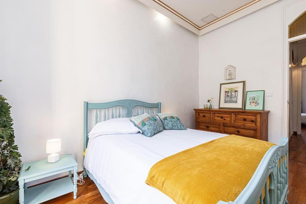 Risso - Comfortable 3 Bedrooms With Balcony Nice Bagian luar foto