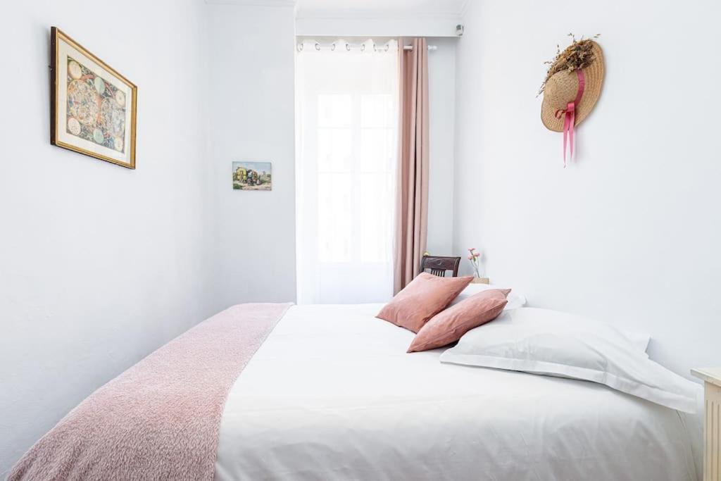 Risso - Comfortable 3 Bedrooms With Balcony Nice Bagian luar foto