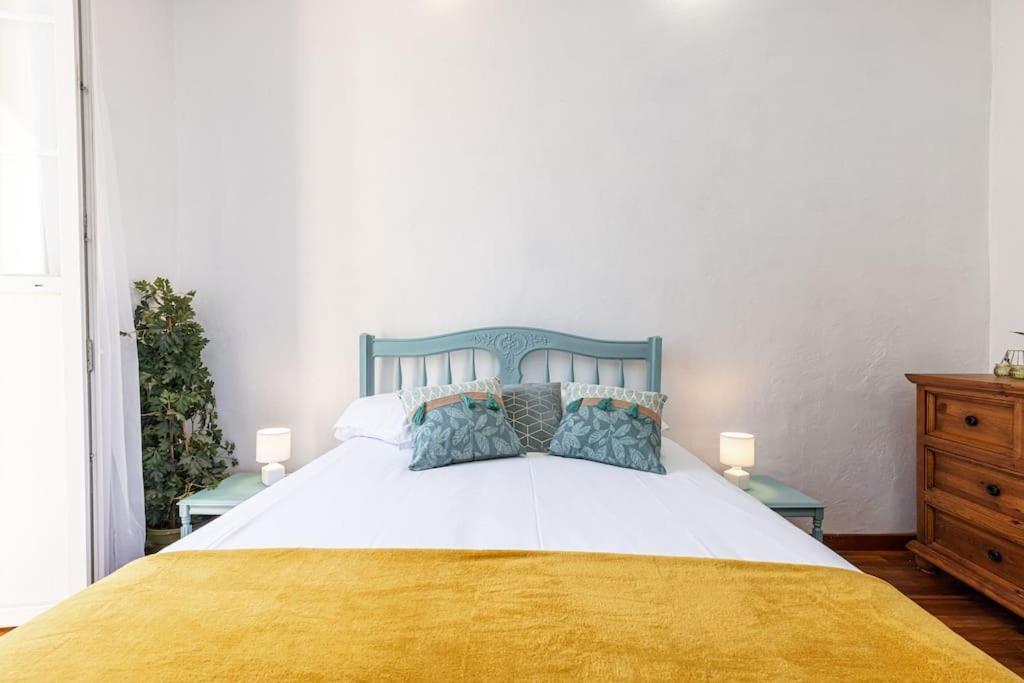 Risso - Comfortable 3 Bedrooms With Balcony Nice Bagian luar foto