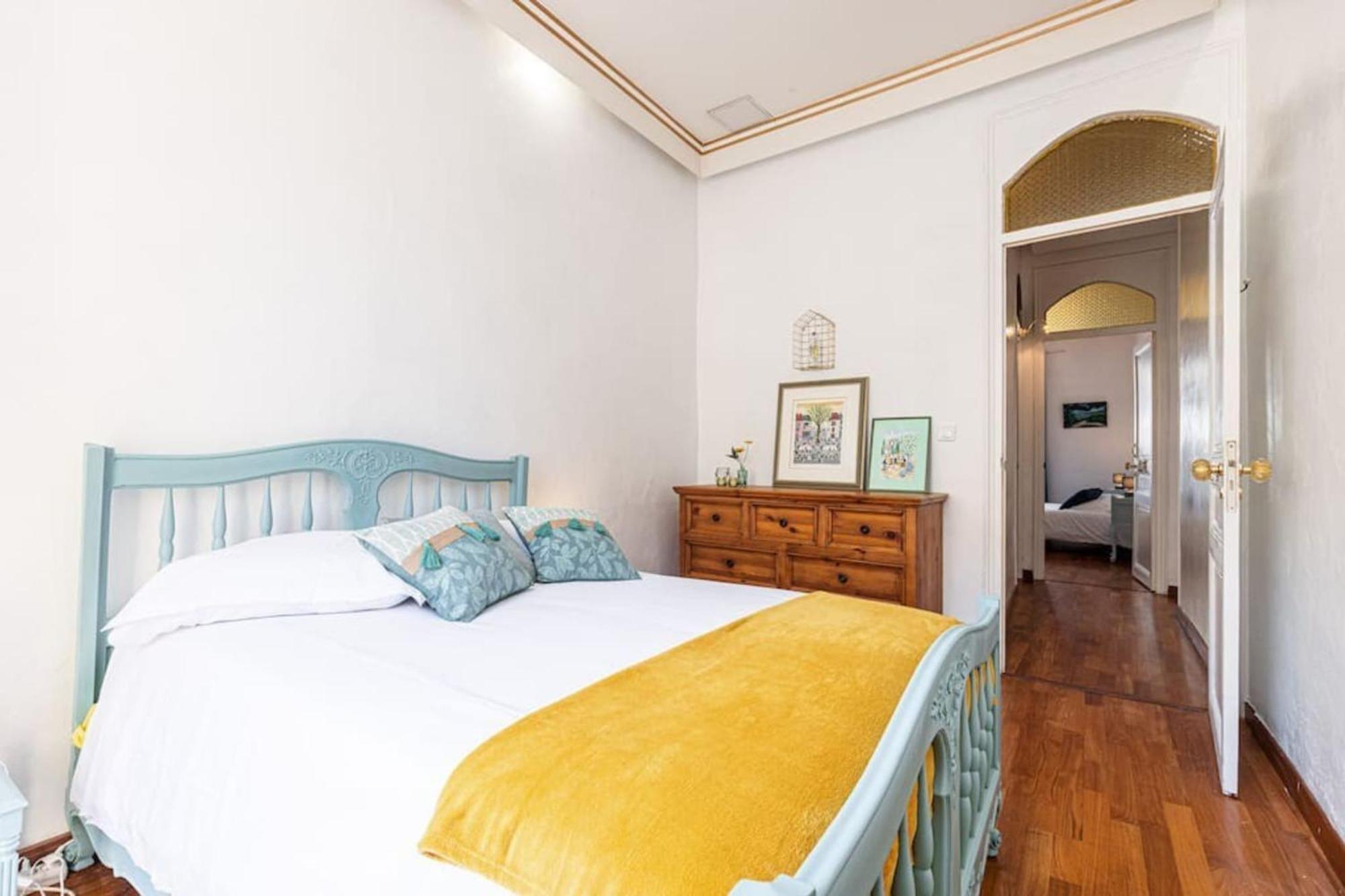 Risso - Comfortable 3 Bedrooms With Balcony Nice Bagian luar foto