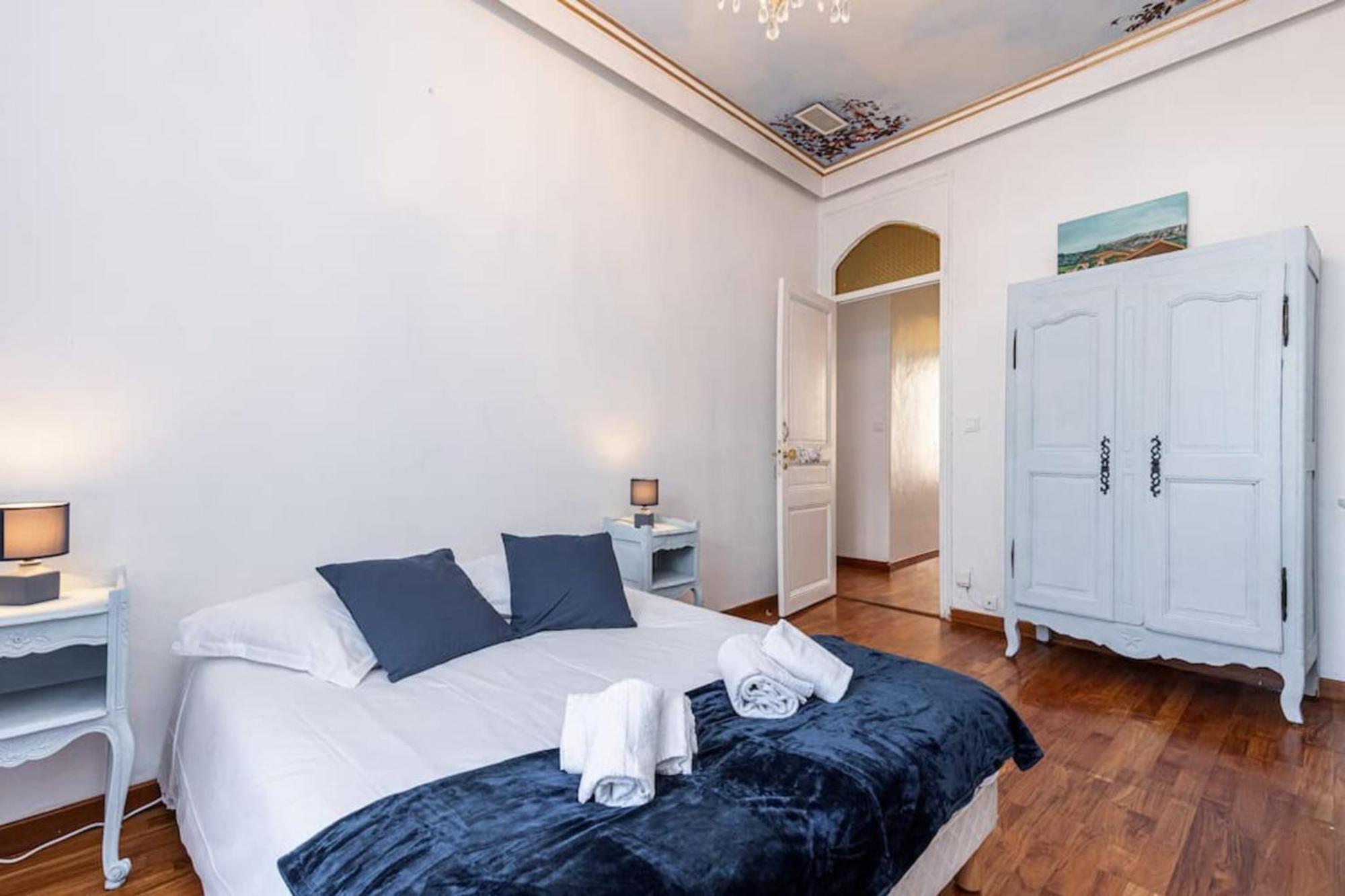 Risso - Comfortable 3 Bedrooms With Balcony Nice Bagian luar foto