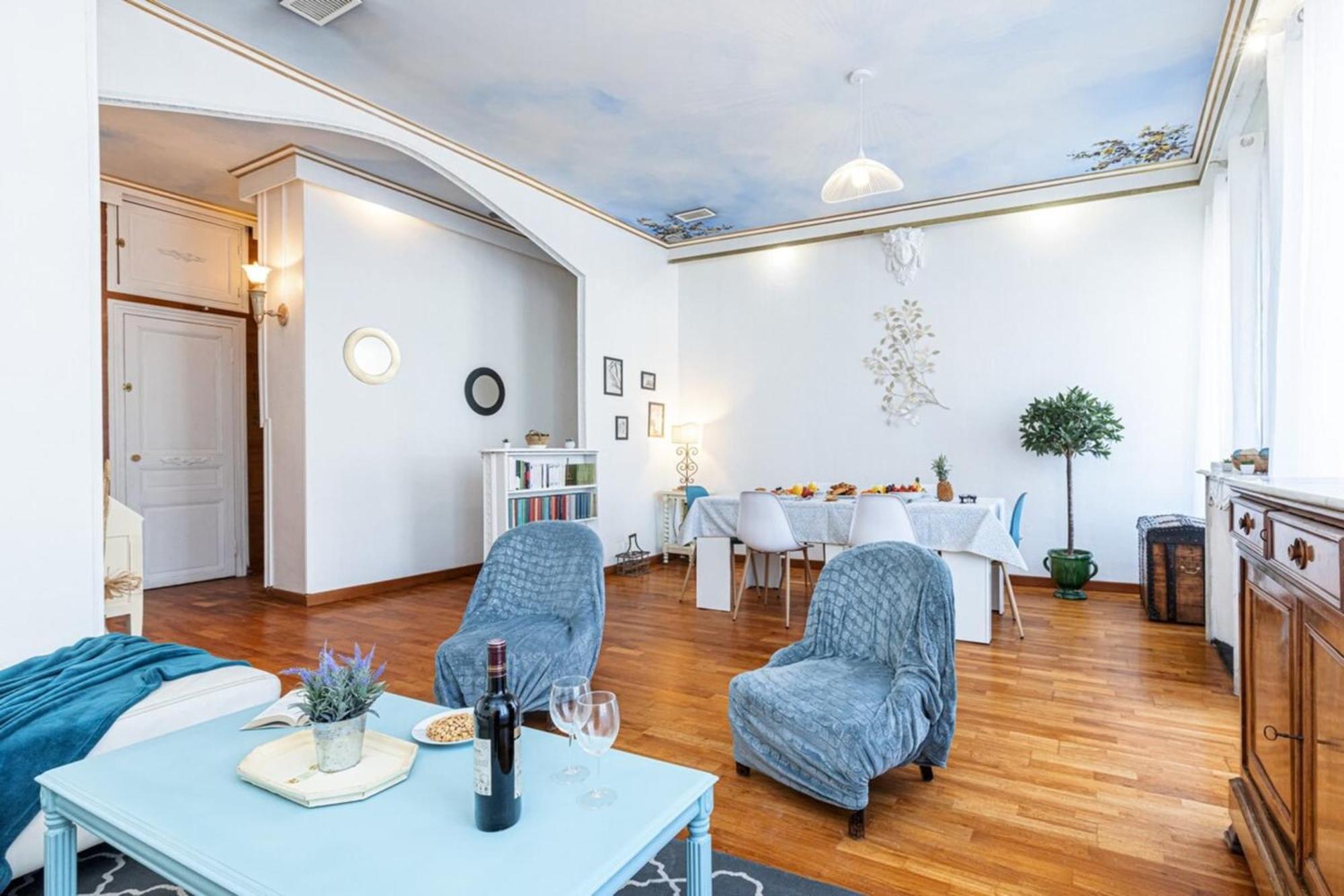 Risso - Comfortable 3 Bedrooms With Balcony Nice Bagian luar foto